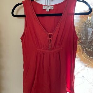 Red Xhilaration Women's Sleeveless Top
